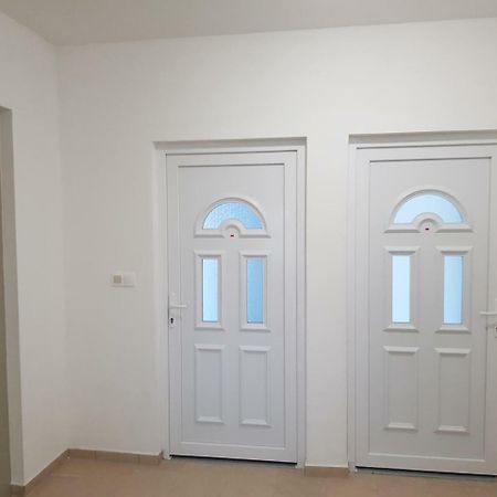 Lakefive Apartments Balatonfuered Ngoại thất bức ảnh
