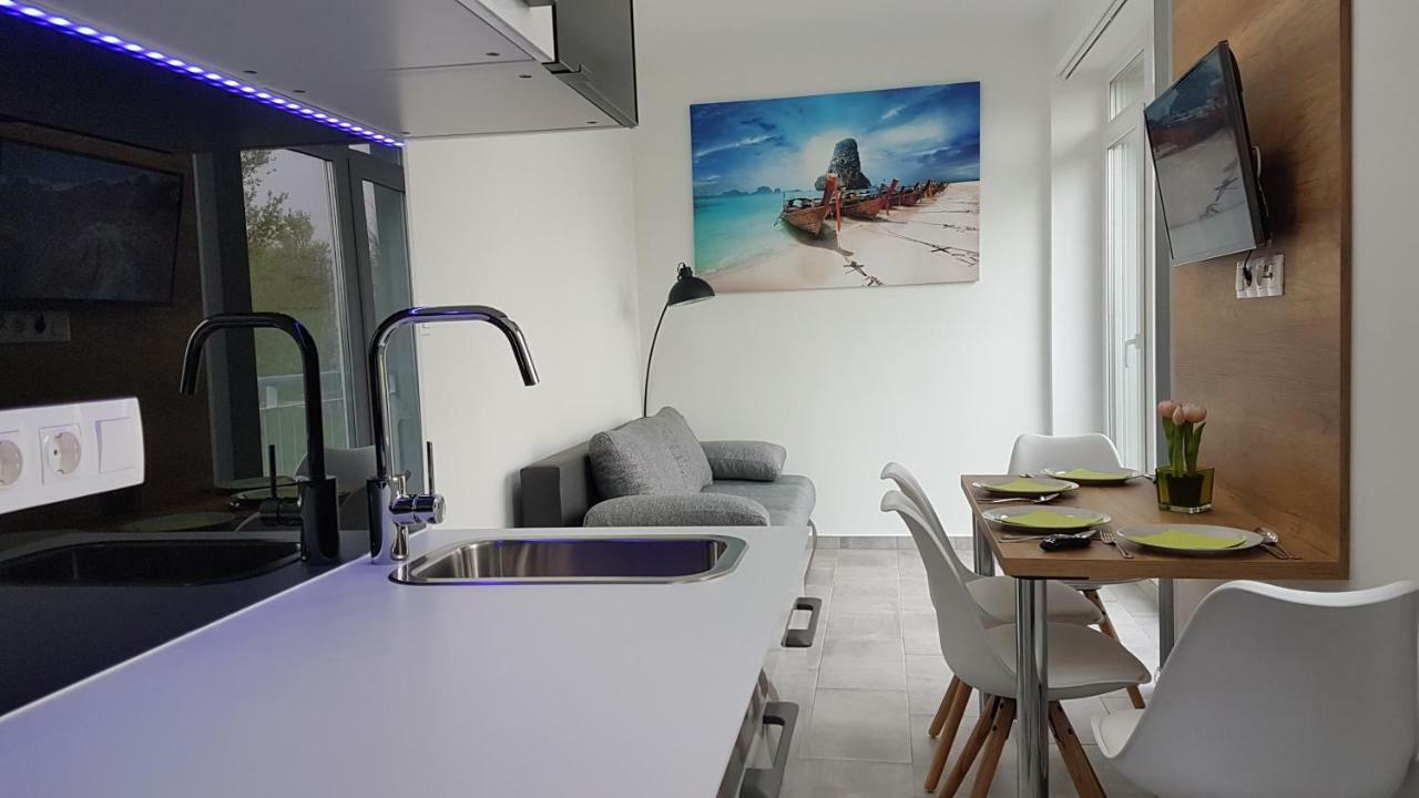 Lakefive Apartments Balatonfuered Ngoại thất bức ảnh