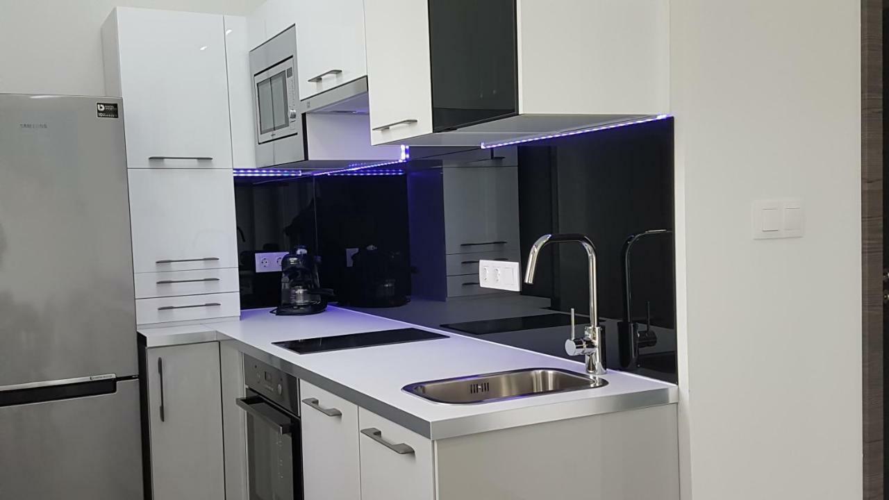 Lakefive Apartments Balatonfuered Ngoại thất bức ảnh